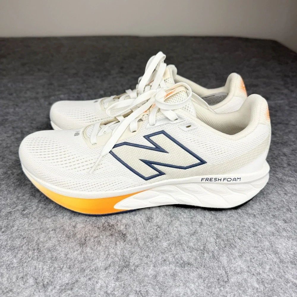 NEW New Balance Fresh Foam 520v9 Running Shoes Women's 11B White Beige Sneakers